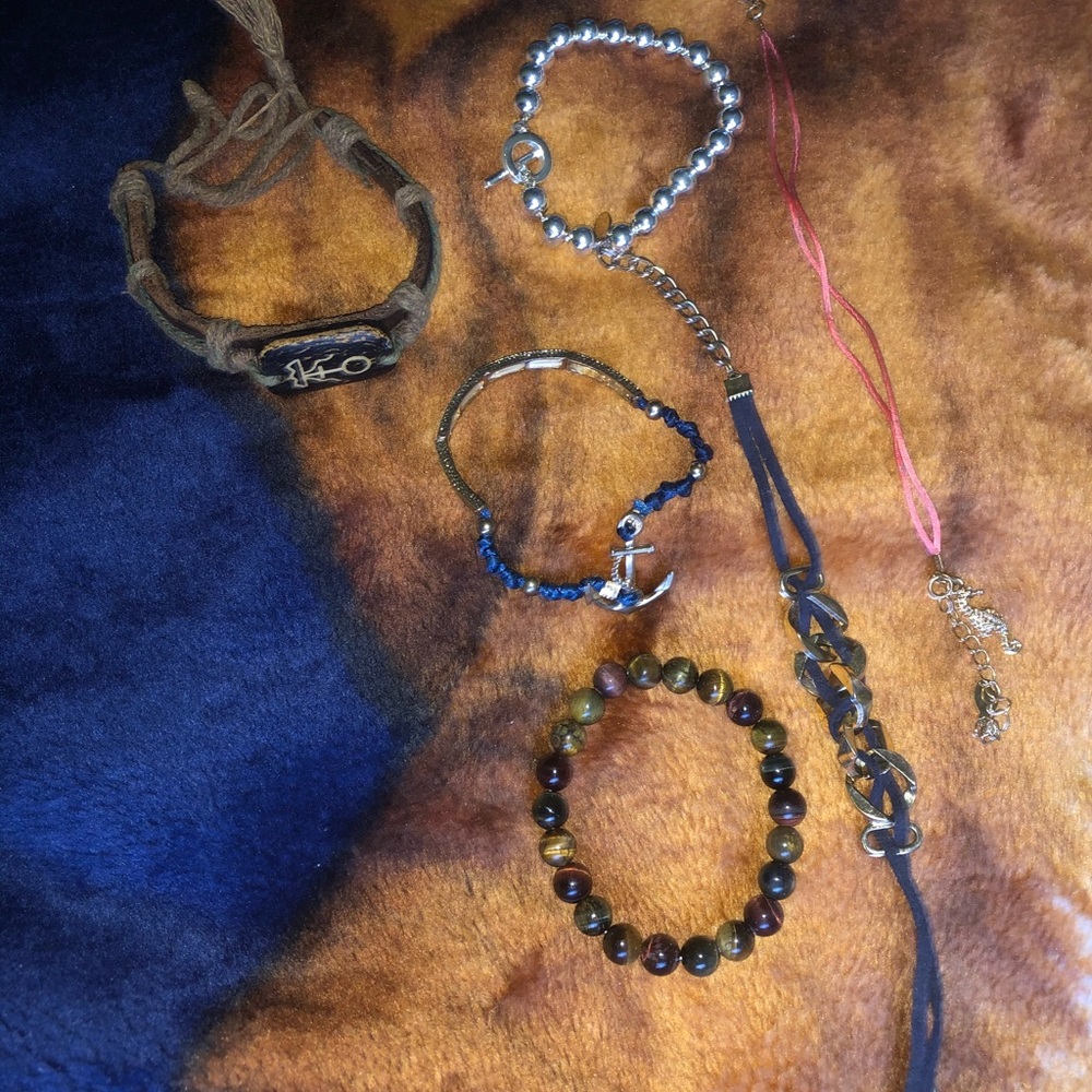 Jewelry Bundle - Picture 2 of 8